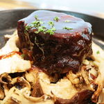 ビストロアム - 栗御飯　牛頬肉の赤ワイン煮