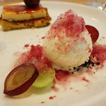 ビストロアム - 葡萄のローストとグラニテ　パンペルジュとクレームブリュレ　ヨーグルトのアイスクリーム