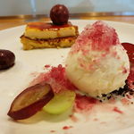 ビストロアム - 葡萄のローストとグラニテ　パンペルジュとクレームブリュレ　ヨーグルトのアイスクリーム