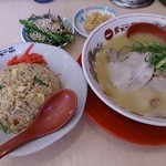 天下一品 - 2015/08 チャーハン定食屋台味