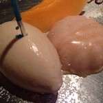 セルヴァッジョ - 渋皮付き栗のババレーゼ ミルクティーのジェラート添え