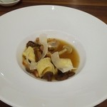 シャトン - 岩手県産天然キノコと大和豚のトルテリーネ　スープ仕立て