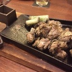 山内農場 - 何とか鳥の炭火焼き