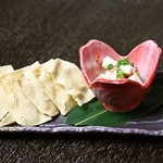 Cream cheese with Shuto sauce and Koya tofu with crackers