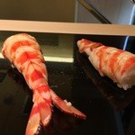 鮨 ます田 - （2014年3月）湯がいた車海老 次郎さん直伝の温度管理！