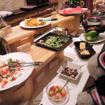 グルメバイキング オリンピア - ここはお酒の肴に良さそうなのがいっぱいあるね。