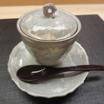 麻布十番 ふくだ - 中国の骨董の器で出てきたのは・・・