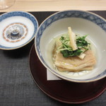 麻布十番 ふくだ - きれいなお出汁の煮物です。