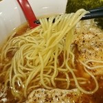紅 - 滑らかで美味い浅草開化楼の細麺！