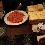 玉鬘 - 【2015年10月27日】湯木からの差し入れ「めんたいこ 誉」とおらんく屋の出汁巻き玉子