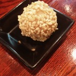 きらく屋 - サトイモのごままぶし