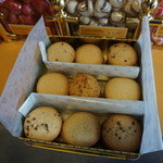 LE DISTRICT - クッキーは計り売り