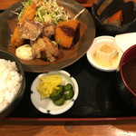 炭火屋 SHU - ミックスフライのランチ