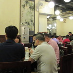 嚐囍煲仔小菜 - 満員の店内