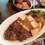 あるもん酒場 旅浪人 - 大蒜葉入りすき焼き