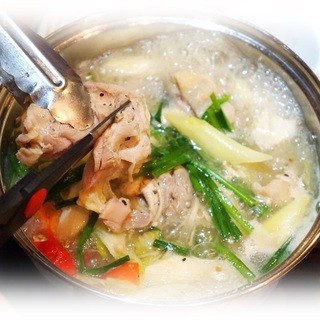 Tahanmari is a hotpot that is said to be good for the body and not spicy!