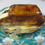 金の小槌 - シプスト２７０円、リンゴとバニラムースを使ったリッチなケーキです。
