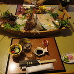 潮騒の宿 うえ久 - 夕食の舟盛り