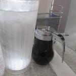 the Kracked egg - 水も大きい