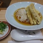 甘味茶屋 七葉 - しらす丼と迷いましたが「ごぼう天ぶっかけ（860円：外税）」を頂くことにしました。