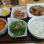 ソムタム - レッドカレーコース　８００円