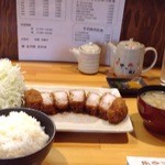 金の豚 おか田 - バラトロかつ定食(200g)1800円