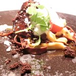 レストランエール - ランチコース 4752円 の山形牛のすじ肉の煮込み 自家製タリアテッレ、カカオ、フランス料理との相性