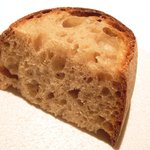 レストランエール - ランチコース 4752円 のパン