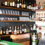 店内カウンター奥