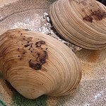 新橋 かま田 - 大あさり　浜焼き　抜け殻