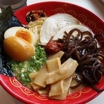 全部入りラーメン８３０円