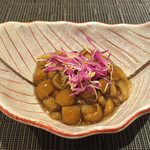 日本一の菊を使った「菊なめこ」