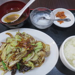 本格中華 龍源餃子 - 回鍋肉定食