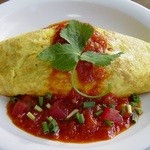 いずみ - オムライス・830円。トマトソースが自家製だそうです。でかいですが、ペロッと食べられました。