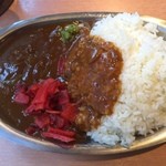 もつ千 - 久しぶりの500円カレー普通盛り、なんか量が増えたような、、、。f^_^