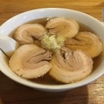 手打らあめん 丸山 - チャーシュー麺　８００円