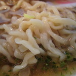 風間 とんとんラーメン - 麺　アップ！