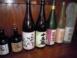 Gyouzamonogatari - 梅酒、焼酎、日本酒も勢ぞろい