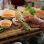 QUÁN ĐẶC SẢN NINH HÒA - 生春巻き巻き完成