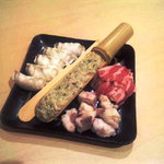 もつ すとぉりぃ - お鍋のトッピングメニュー。　黒毛和牛もつ・特製つくね・上豚ばら・餃子などで更にパワーアップ！　