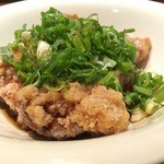 ライオン飯店 - 鶏の唐揚げ定食の唐揚げ