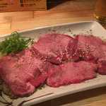 炭火焼肉ホルモン 徳臓 - 2015.10. 塩タンハーフ