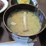かじか庵 - シメジと豆腐のお味噌汁