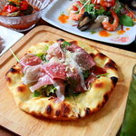 aqua - 焼き立てピッツァ♪