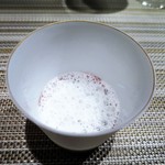 SUGALABO - フォアグラのフラン、生の粒胡椒、ポルト酒のソース