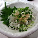 元祖立ち飲み屋 - シラスおろし（小鉢）￥200円