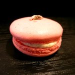 ビゴの店 - マカロン・ド・サクラ(桜の季節限定)