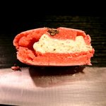 ビゴの店 - クリームに桜の葉が入っている