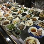 大甚 - 小皿に取分けた料理