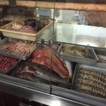 大甚 - 冷蔵ケースの様子